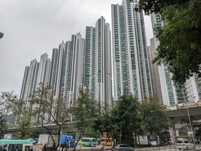 世邦魏理仕料本港住宅物業投資氣氛及成交量將改善。 世邦魏理仕料本港住宅物業投資氣氛及成交量將改善。