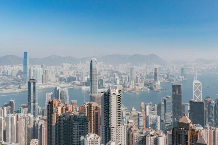 萊坊數據顯示，甲級寫字樓空置率高企，而租賃需求由中國內地企業帶動