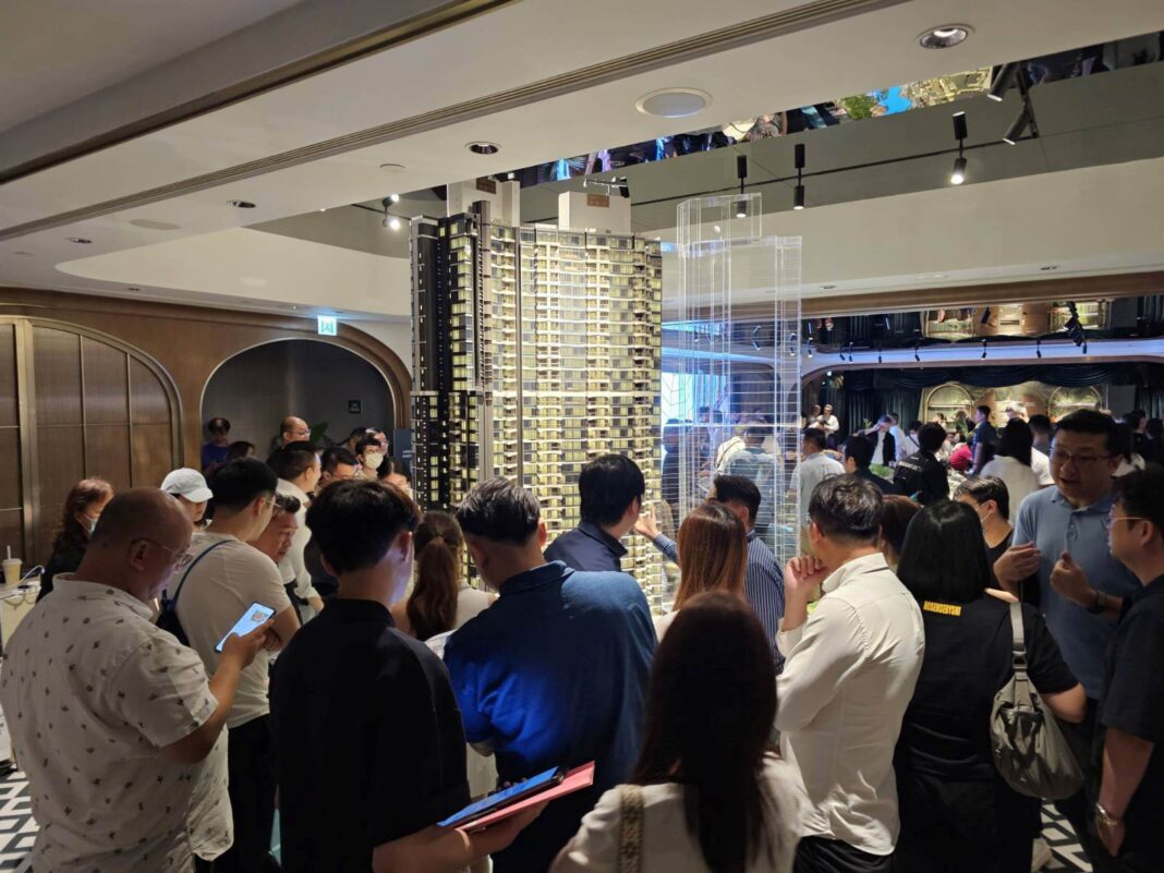 黃竹坑滶晨累收2,500票 昨標售6大宅套現逾2.35億