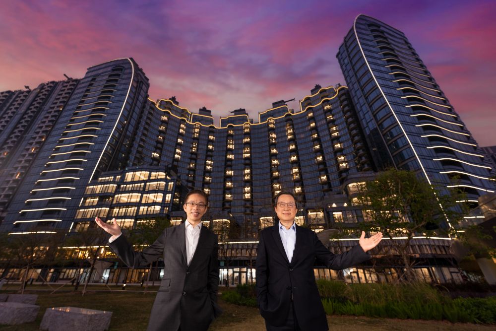 新地啟德臨海地標式豪宅發展項目「天璽．海」鑽耀登場 外牆大型動態燈光藝術裝置正式亮燈　維港新地標優雅綻現 項目第1期及2A期預計短期內以現樓形式招標發售