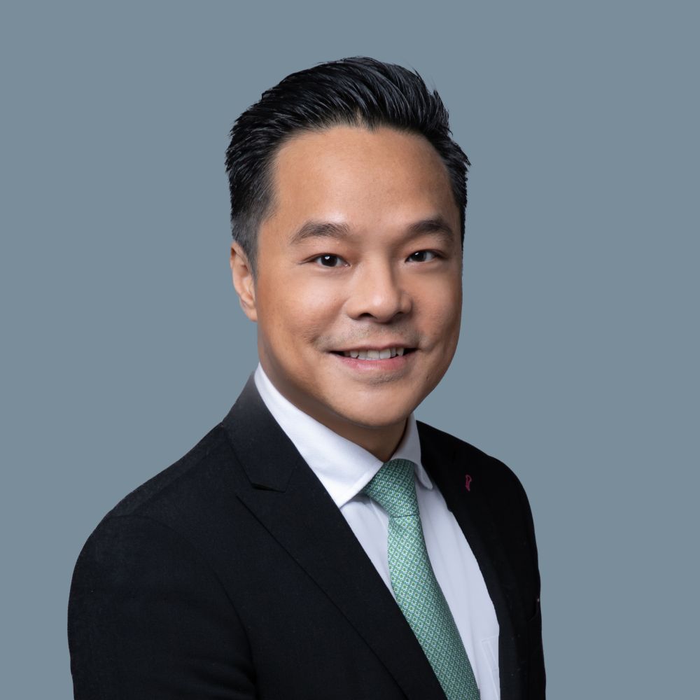 甄浚岷（Reeves Yan） 世邦魏理仕香港資本市場部 董事總經理兼主管